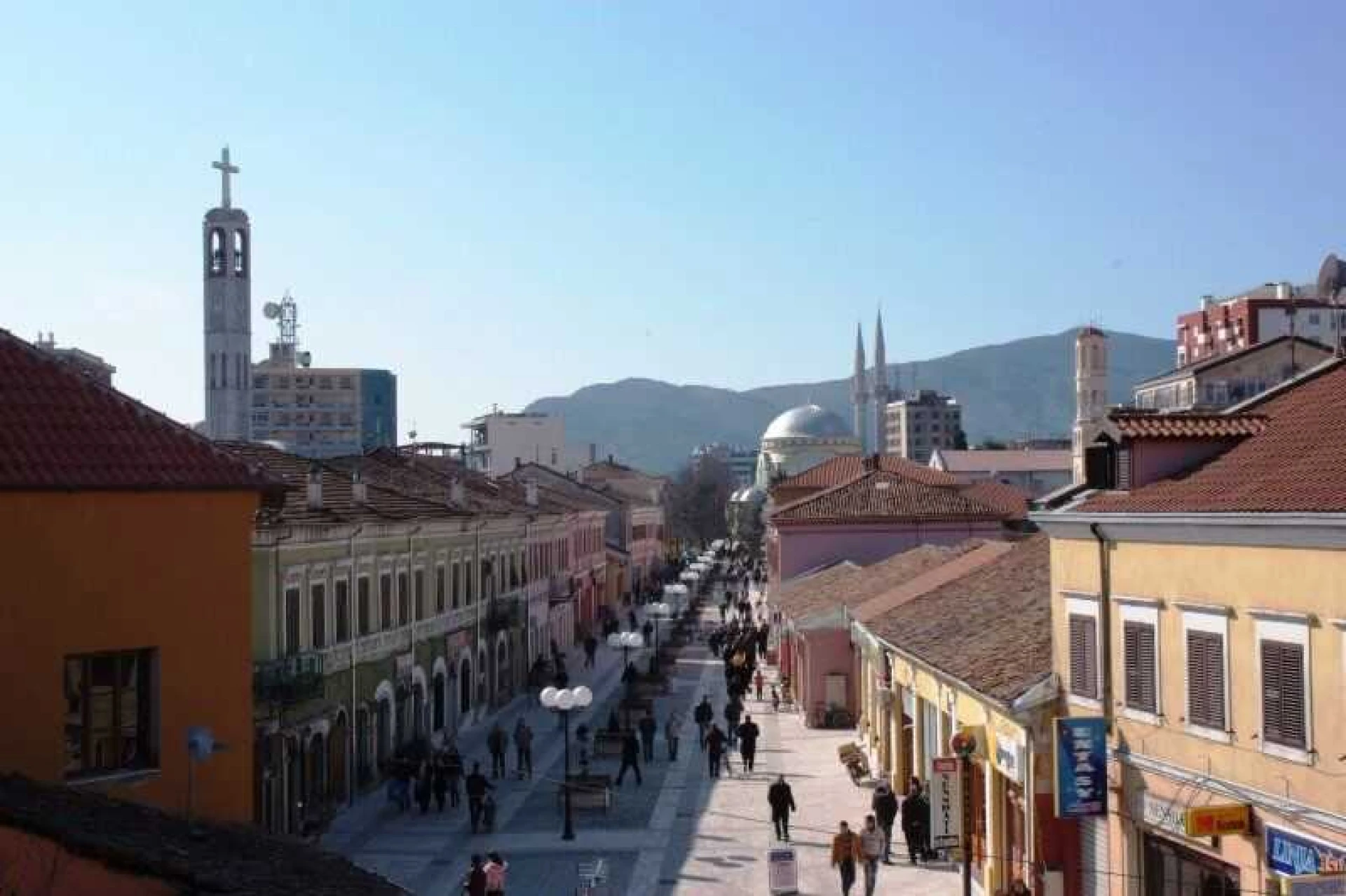 Albanie, le centre ville de Shkodra