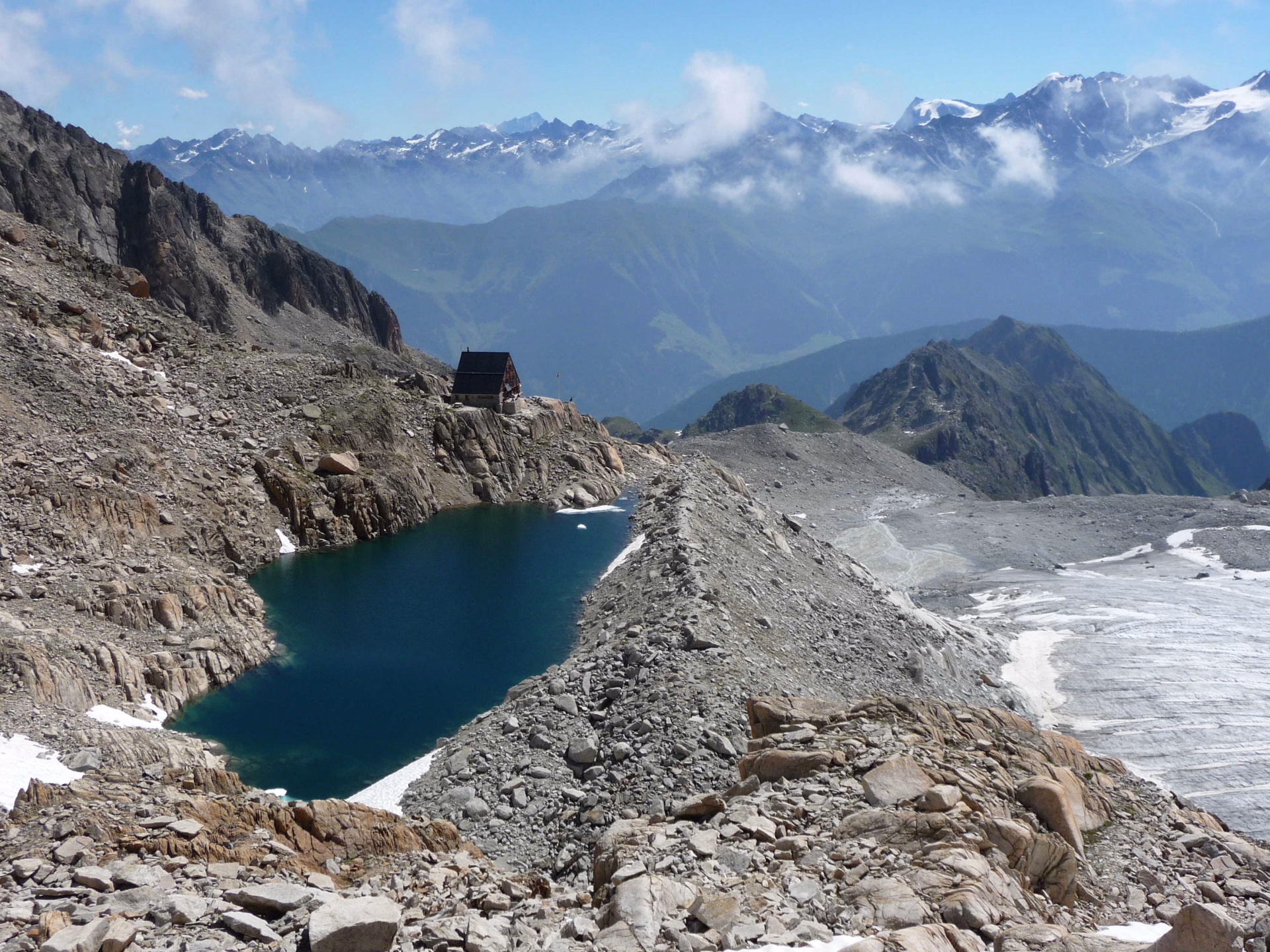 cabane d'orny alpinisme en suisse
