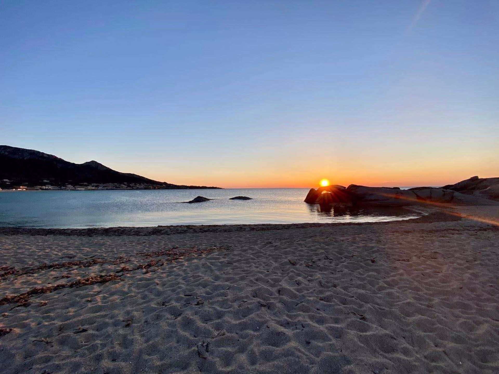 coucher de soleil baie de Calvi
