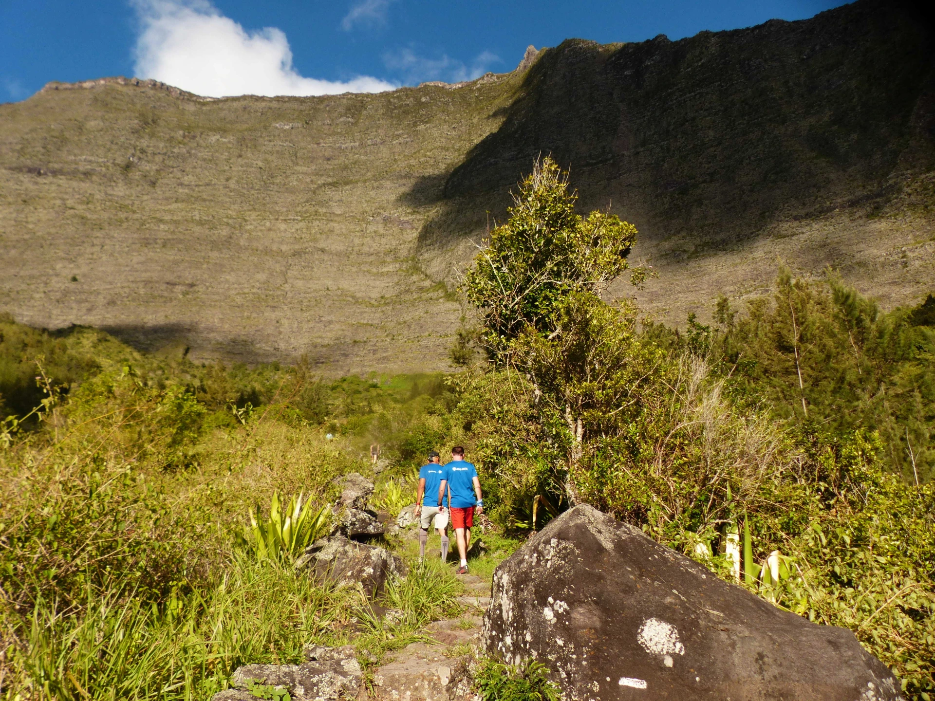 Randonneurs dans le cirque de Mafate, La Réunion