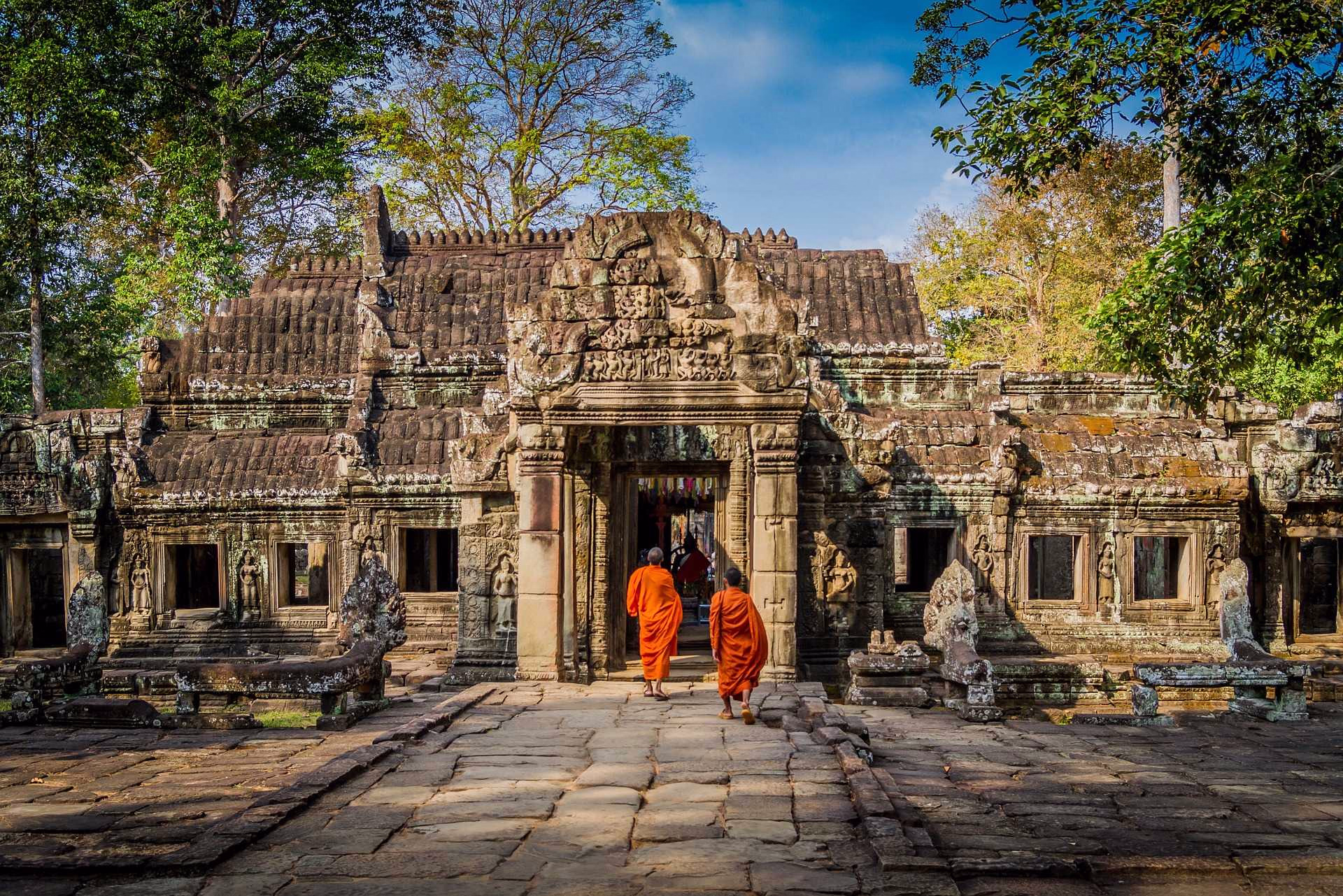 Les temples sacrés d'Angkor et la sérénité du Laos