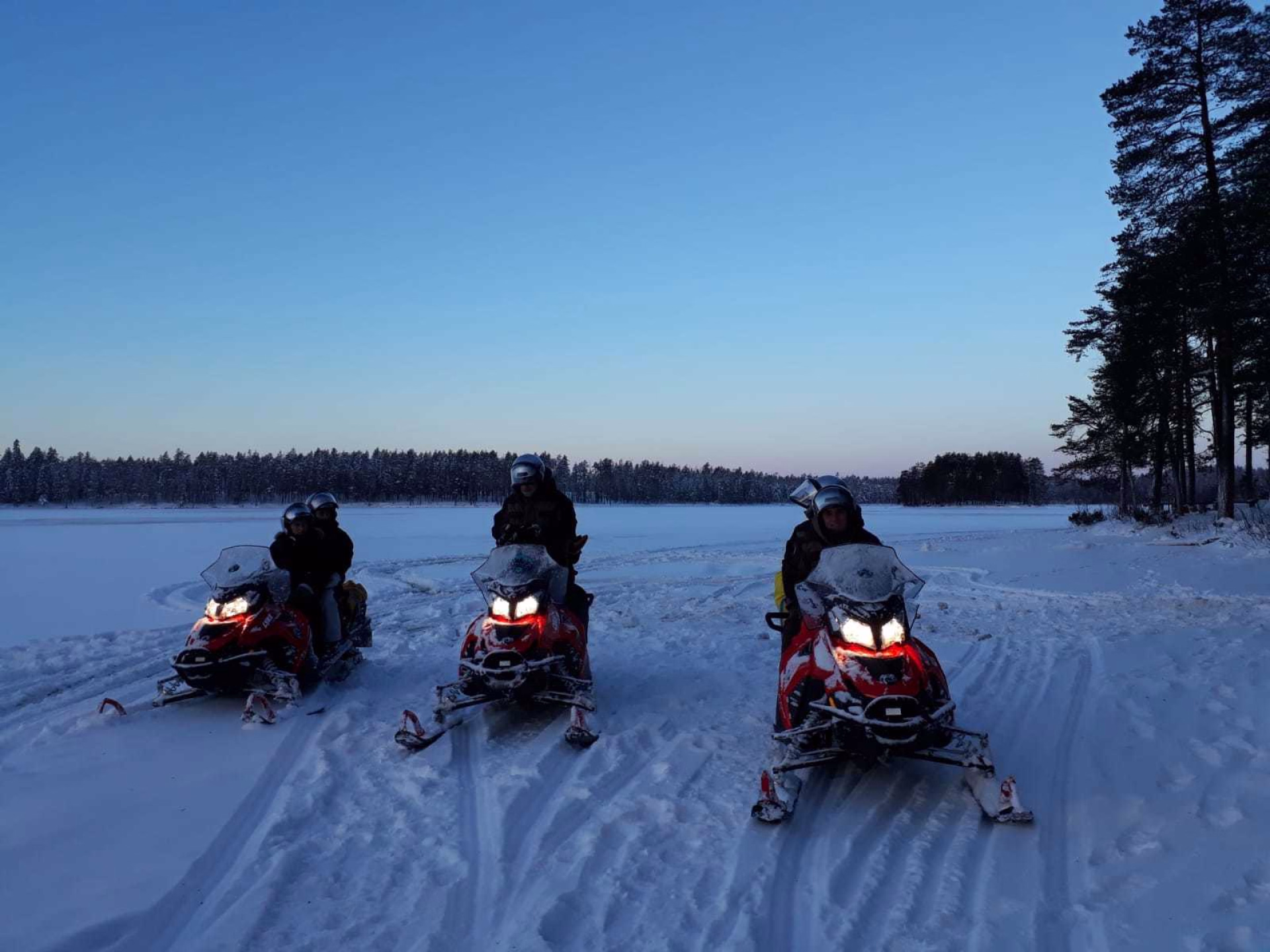 Motoneige en Finlande