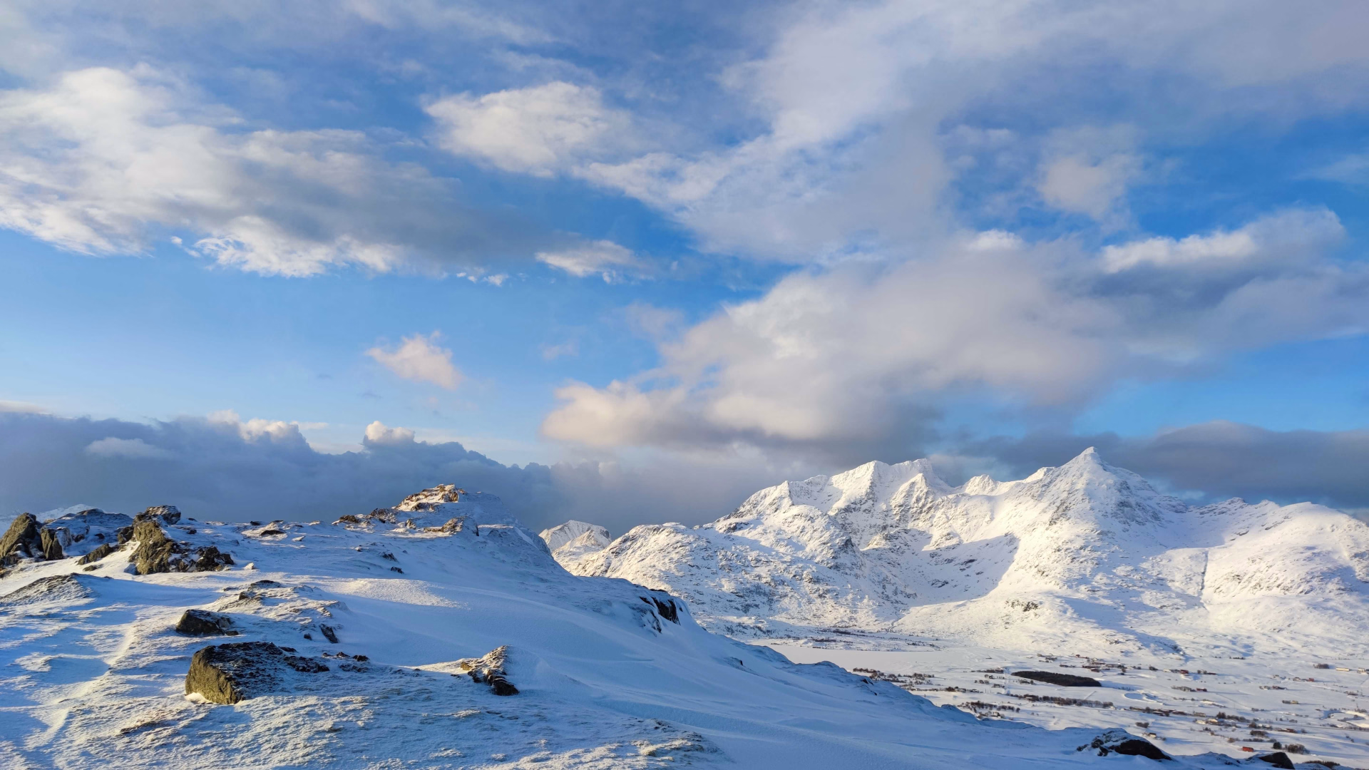 Paysage de îles lofoten l'hiver, Norvège du Nord