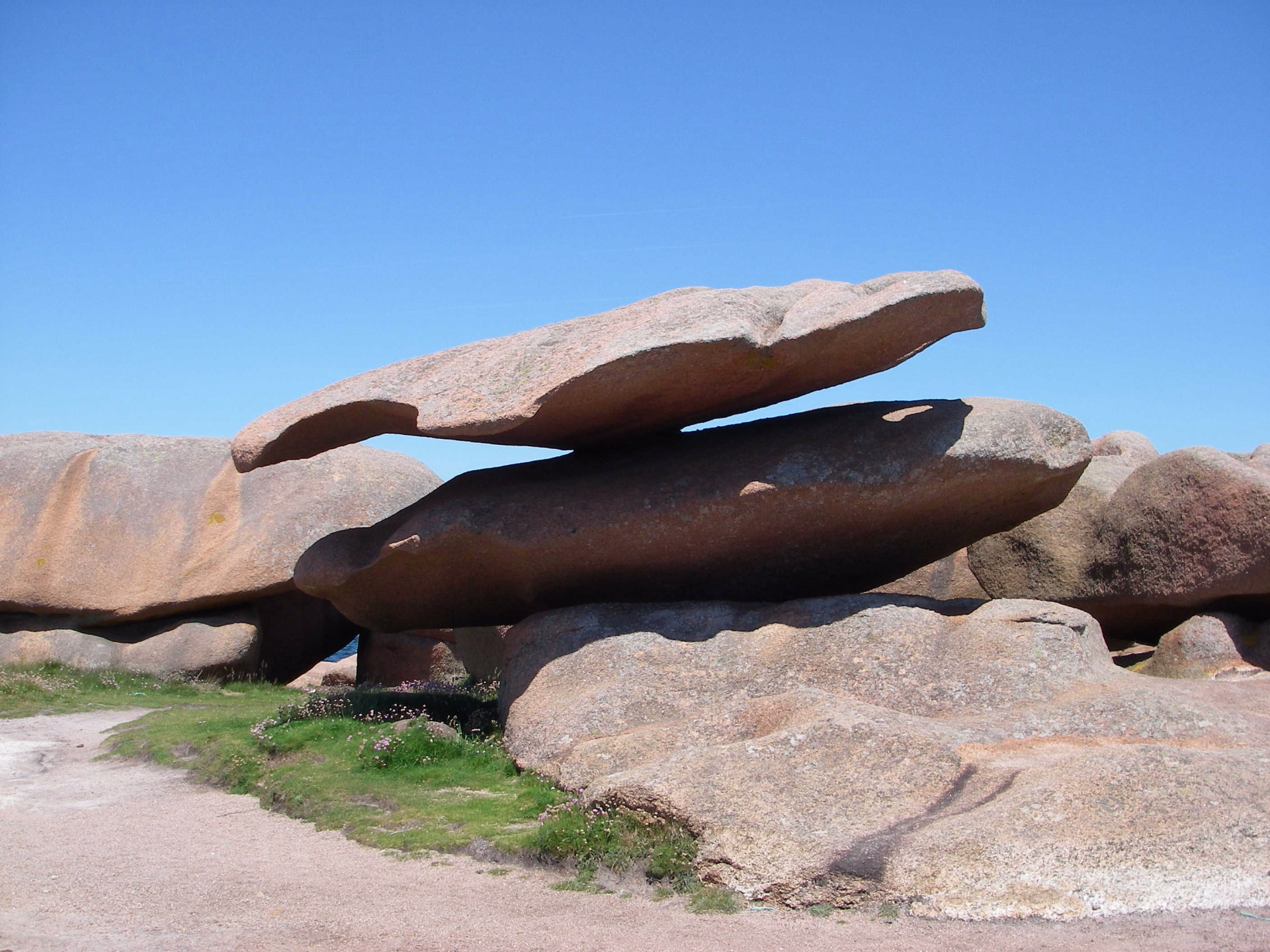 Pierres superposées