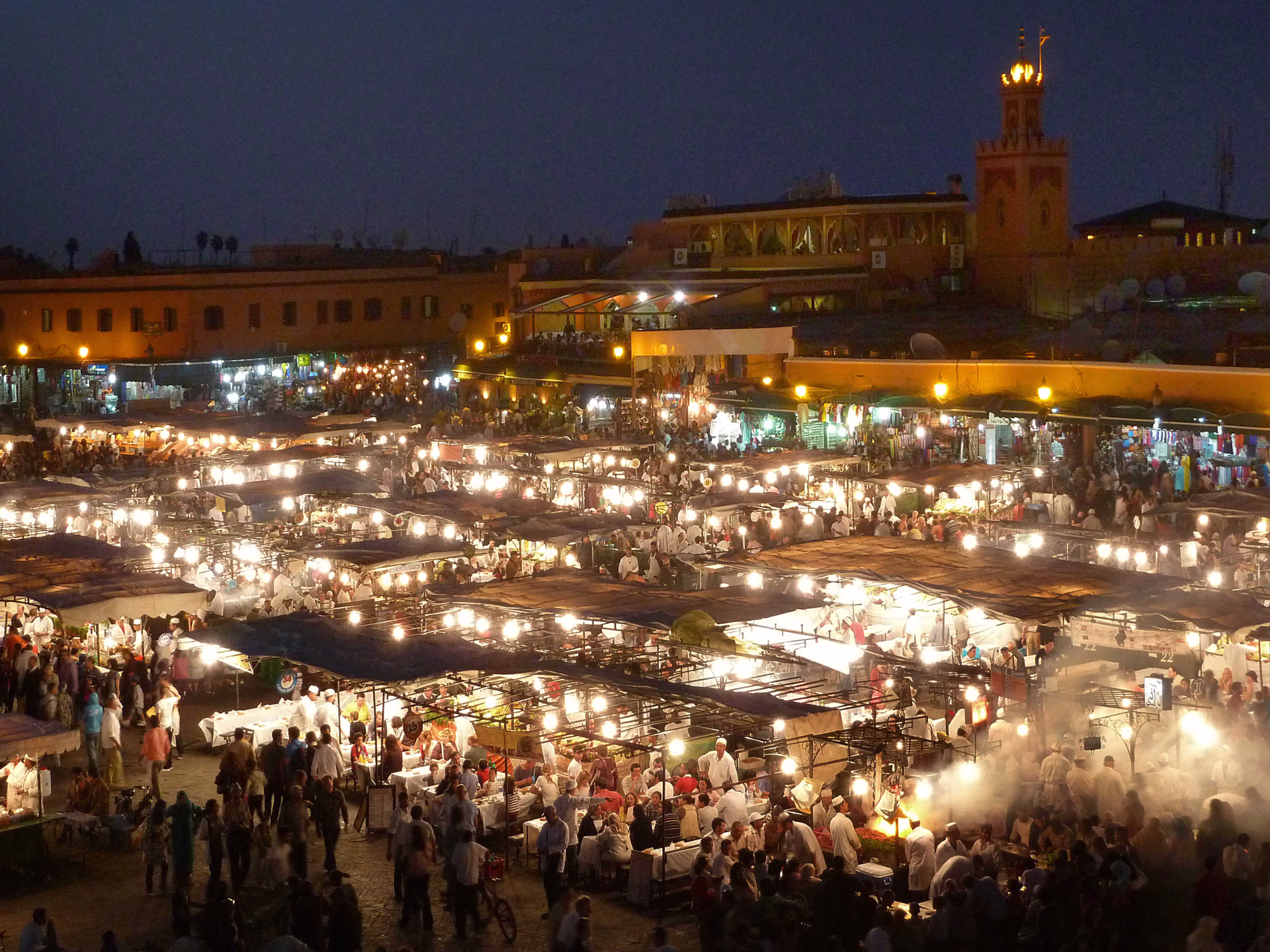 Place Jemaa el Fna à Marrakech, Maroc