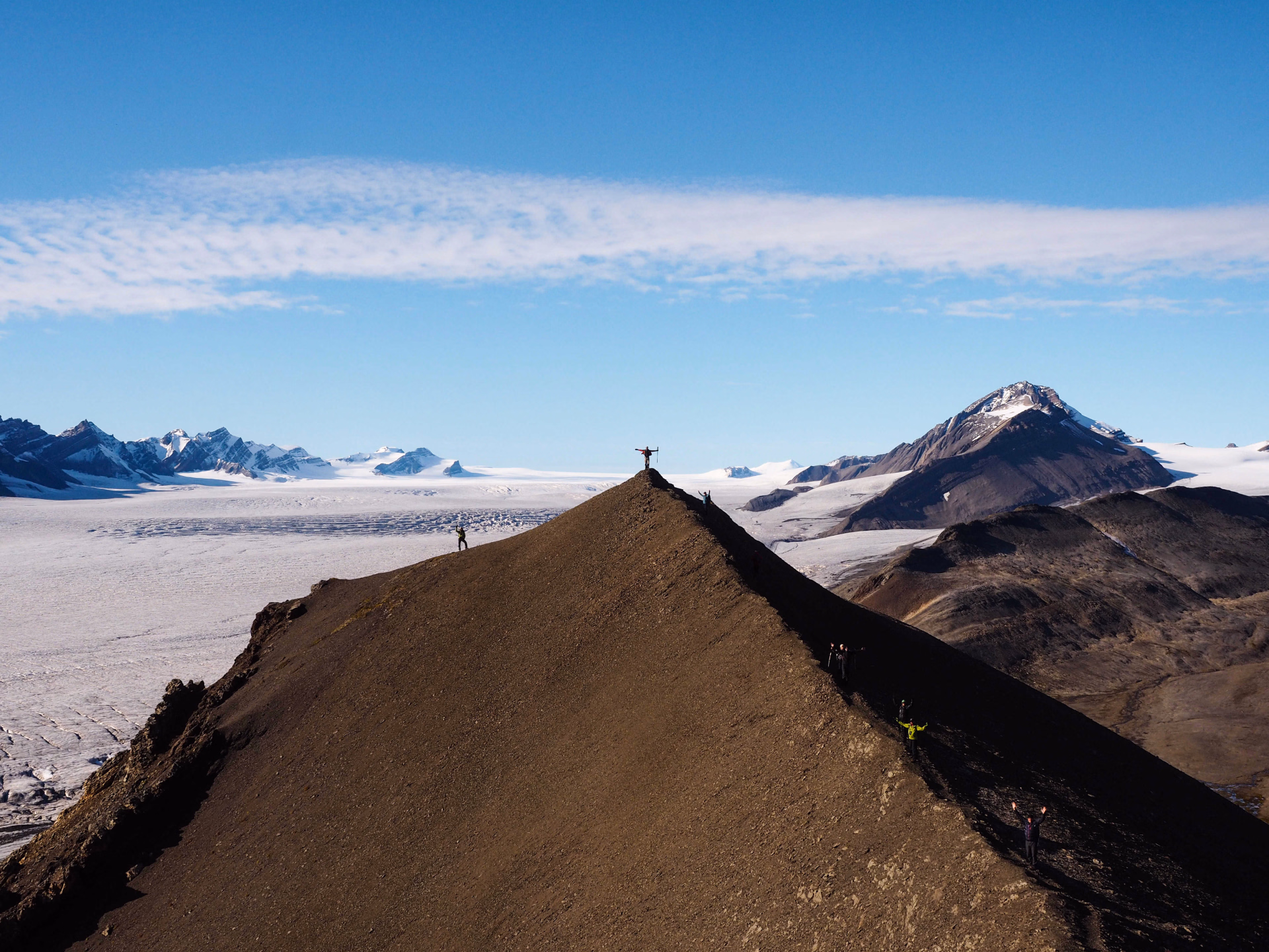 Randonnée sur les crêtes du Svalbard dans le Grand Nord