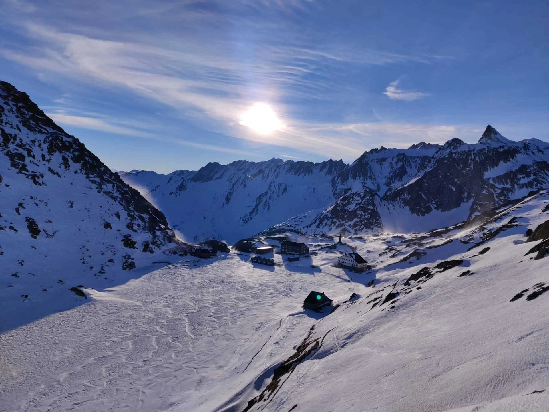 Paysage soleil et montagne