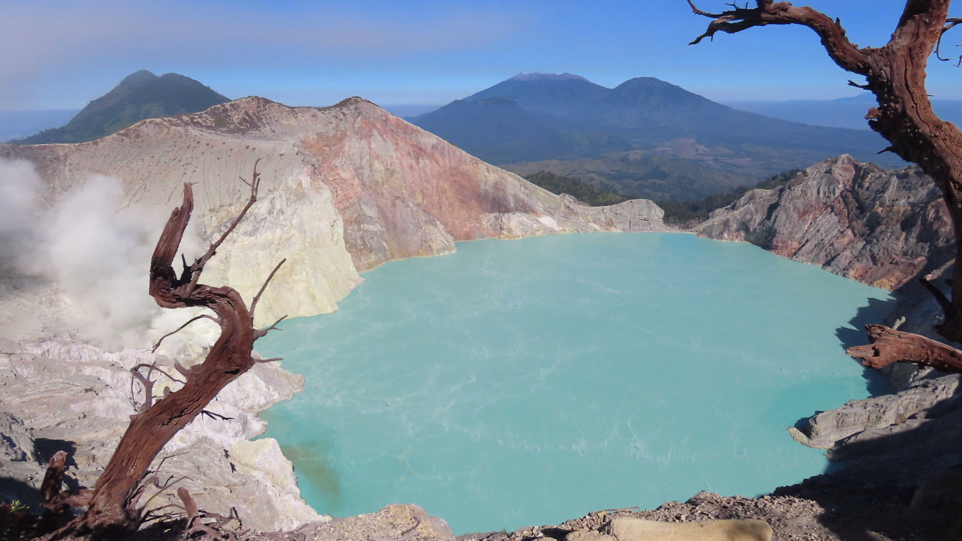 volcan kawa ijen sur l'île de Java