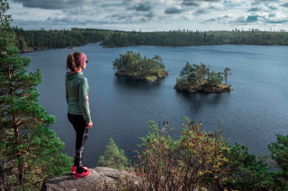 Lac Stensjon dans le parc national de Tyresta en Suède