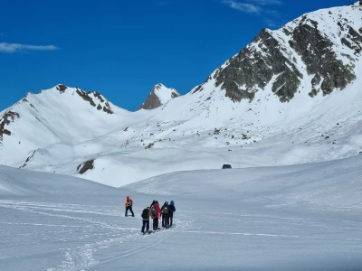 Groupe de skieurs