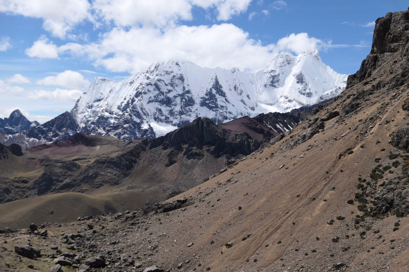 La vue depuis le Col Taucha, sur le Tour du Huayhuash