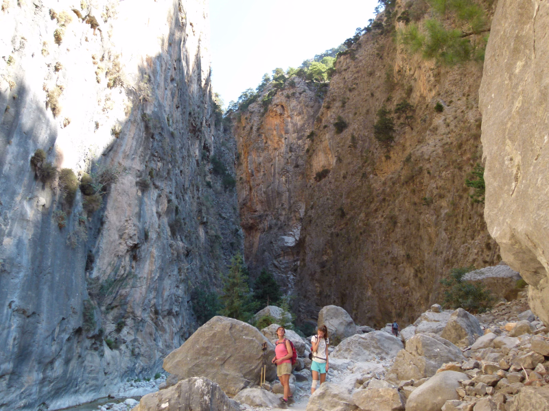 randonneurs dans gorges de Samaria