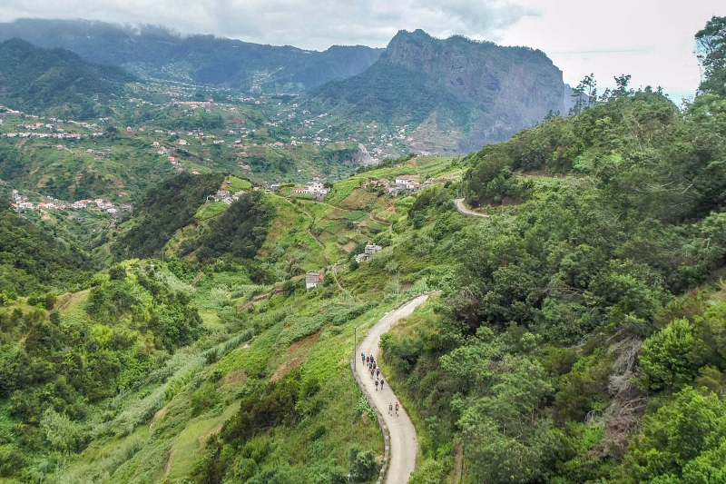Vue aérienne des chemins de Madère