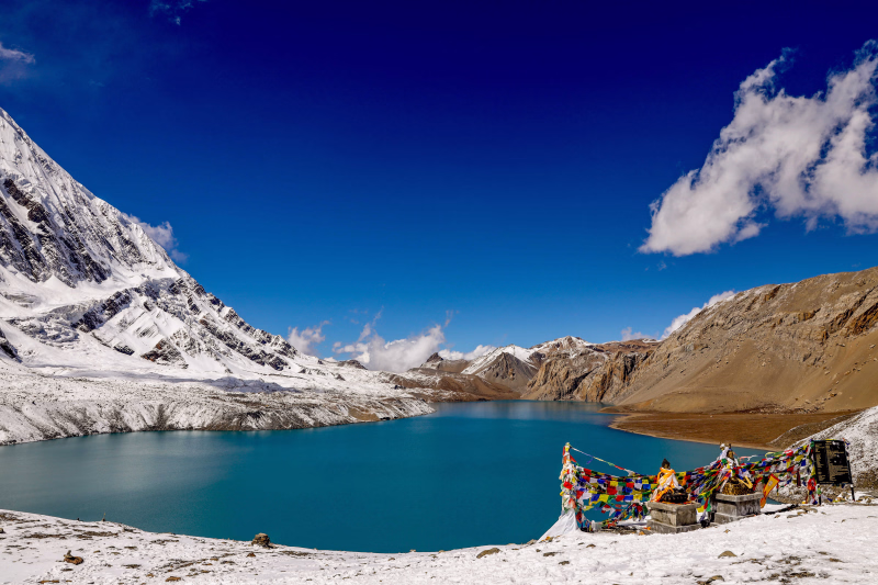 Vue sur le lac Tilicho, Nepal