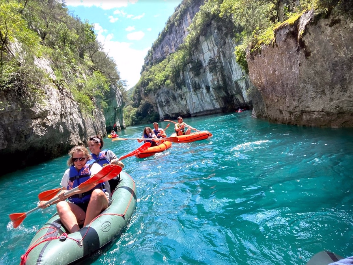 Séjour multi-activités famille entre Lacs et Canyons du Verdon