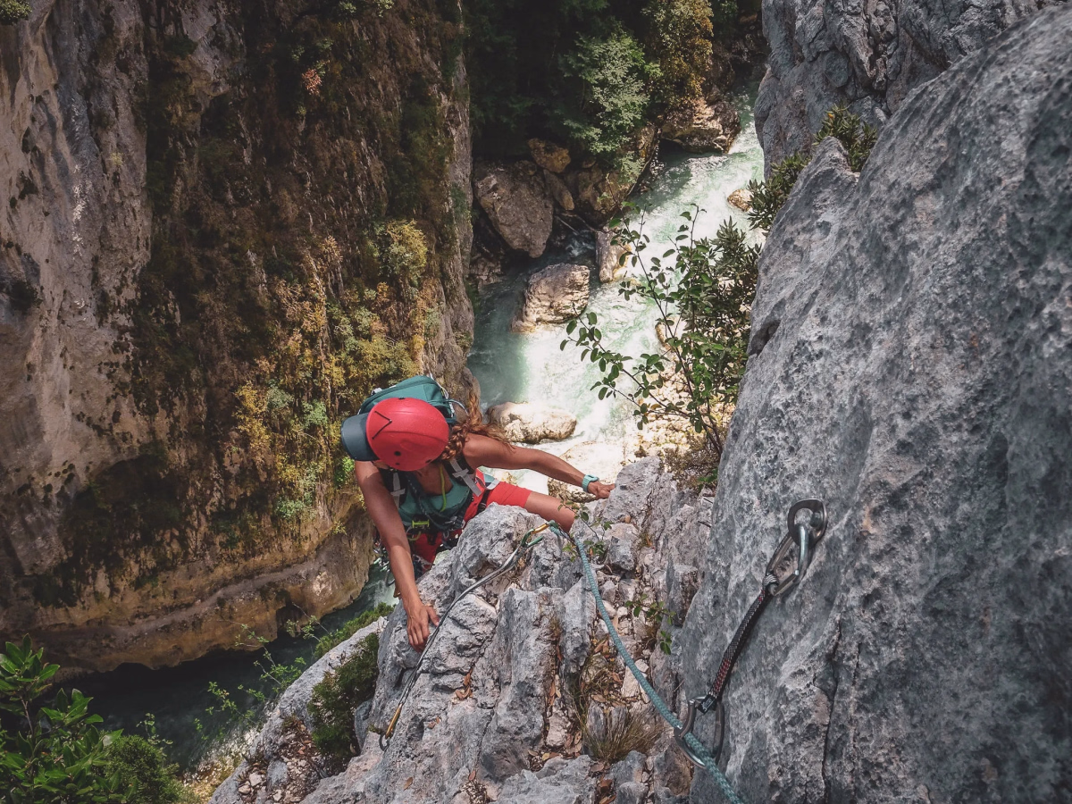 Voyage en Haute Montagne - Escalade en falaise dans les Gorges du Verdon