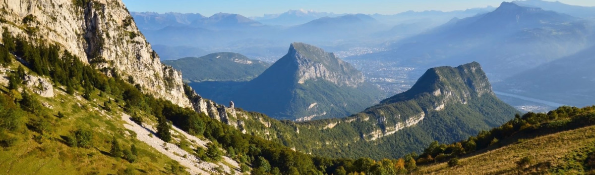 Randonnée alpine en Chartreuse : entre crêtes et passages aériens