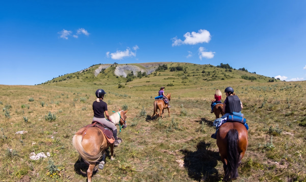 Voyage à cheval - Évasion à cheval dans les montagnes de Barles