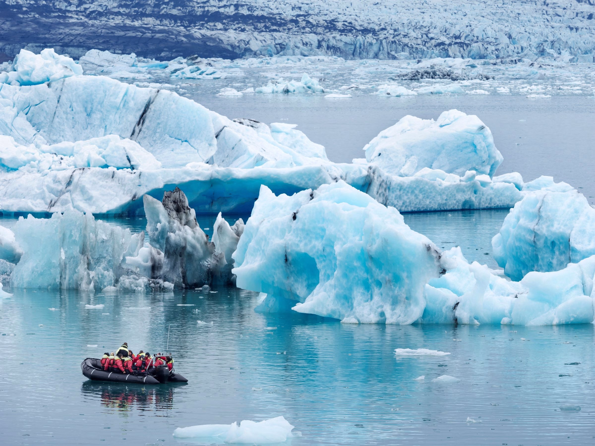Crampons et icebergs : immersion sportive au cœur de l'Islande