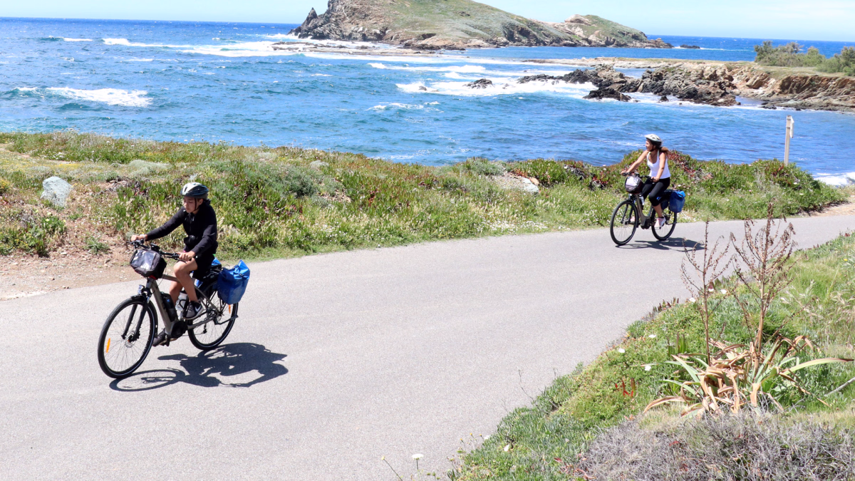 Voyage à vélo - L\'intégrale du GT20, de Bastia à Bonifacio, à vélo