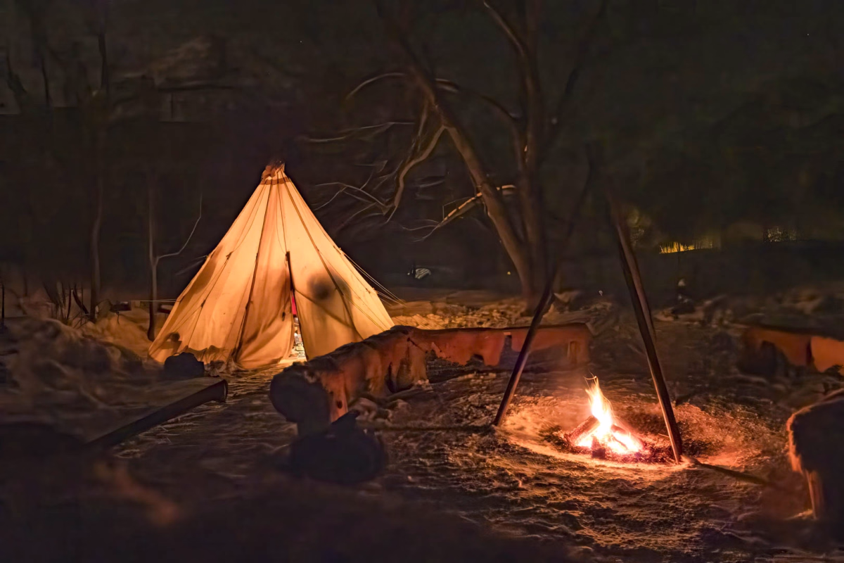 Nuit magique sous tipi au cœur des Alpes