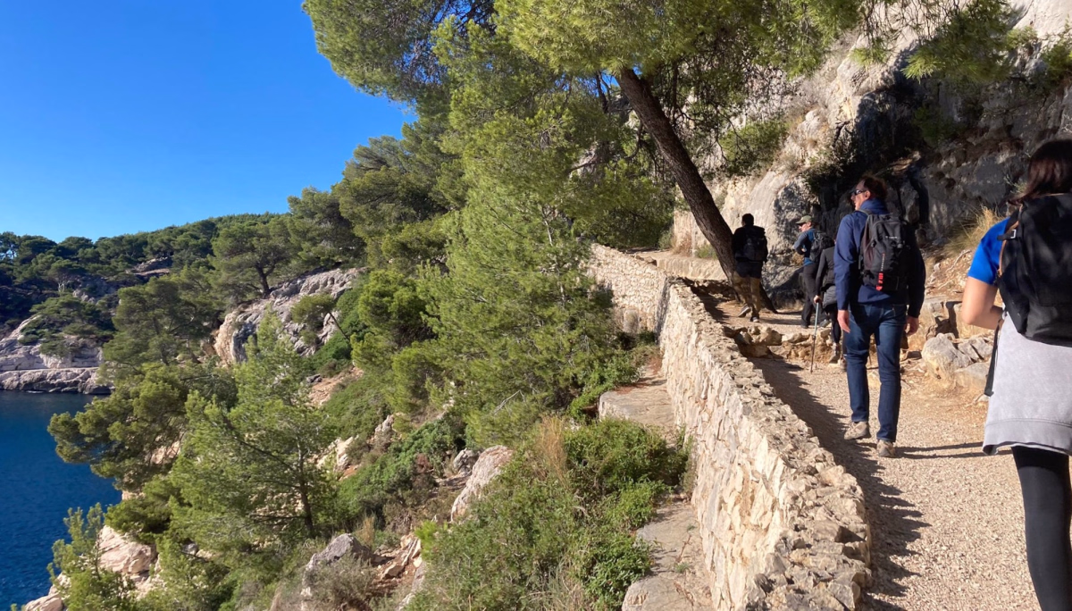 Randonnée entre mer et falaises dans les Calanques