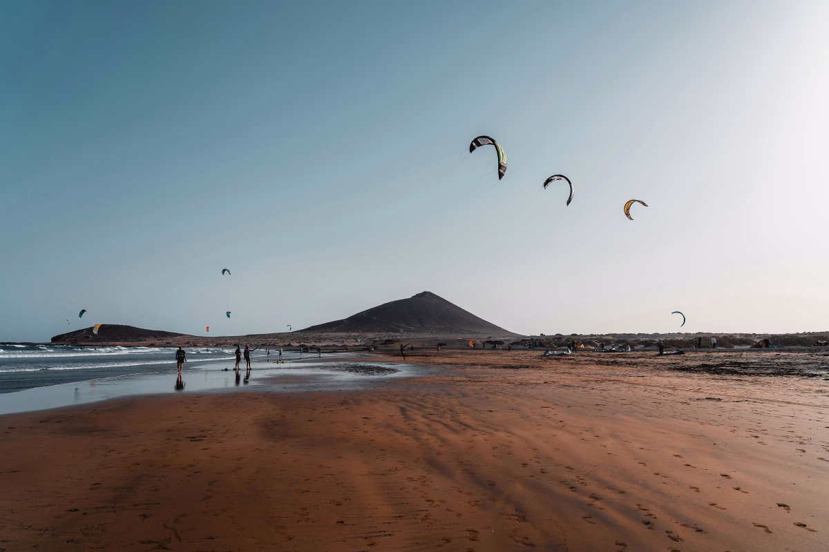 Excursion kitesurf à Tenerife – Progresser sous le soleil des Canaries
