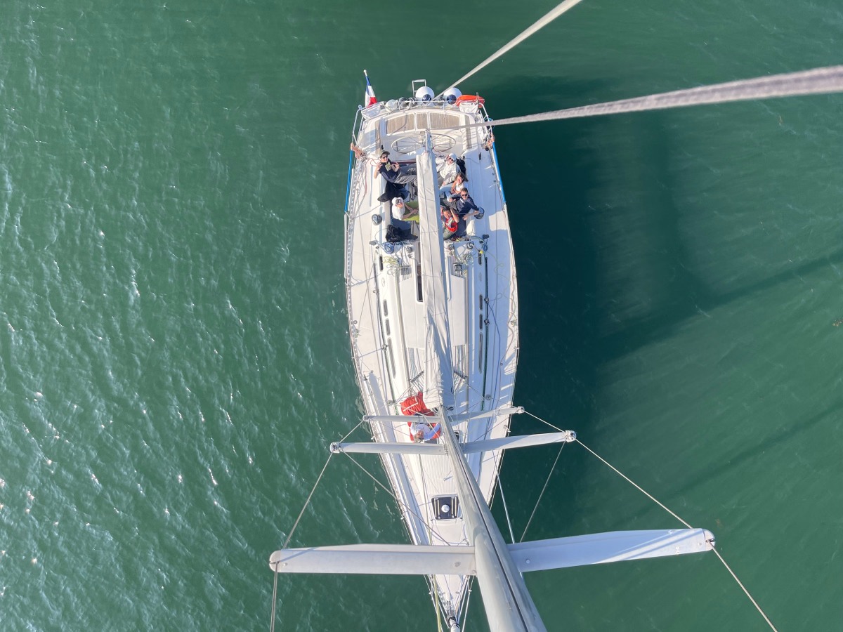 Stage de voile croisière - formation sur voilier de 12 m à La Rochelle