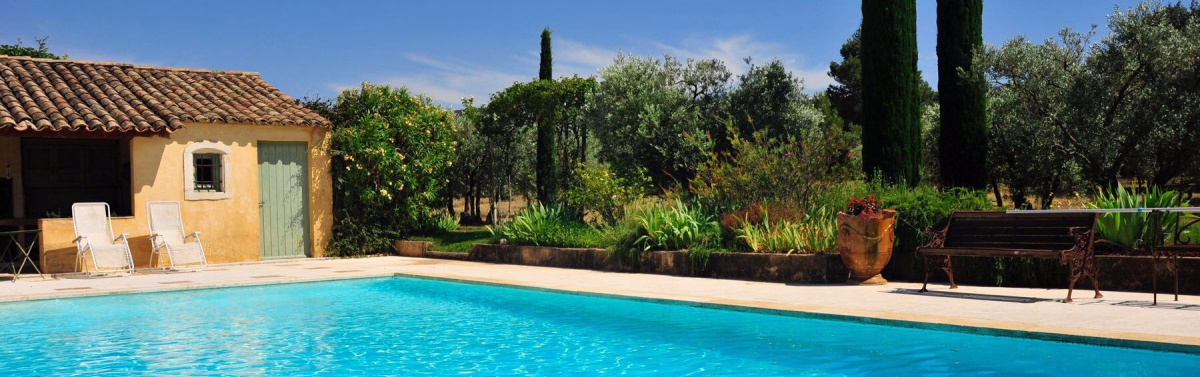 Fitness, canoë et pétanque sous les oliviers de Provence