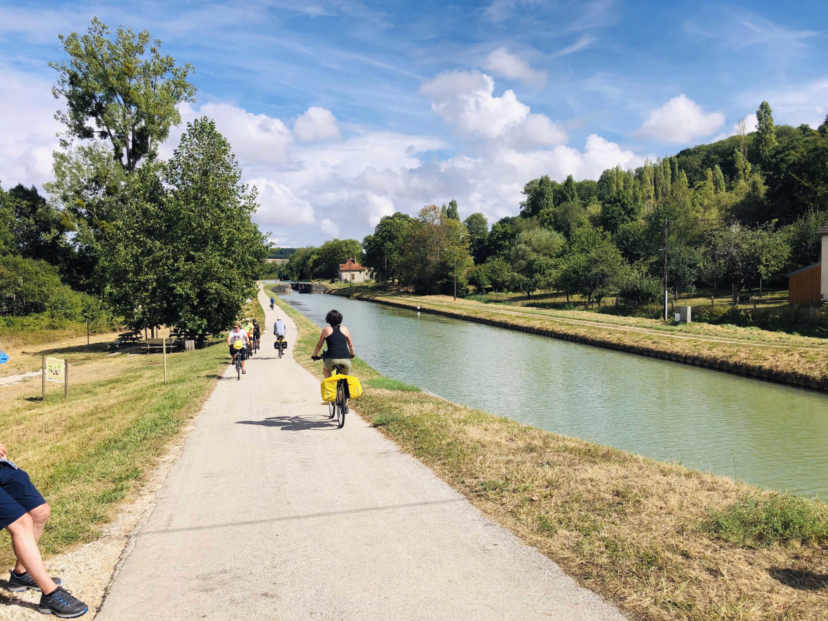 Voyage à vélo - Le canal de Bourgogne à vélo | 6 jours