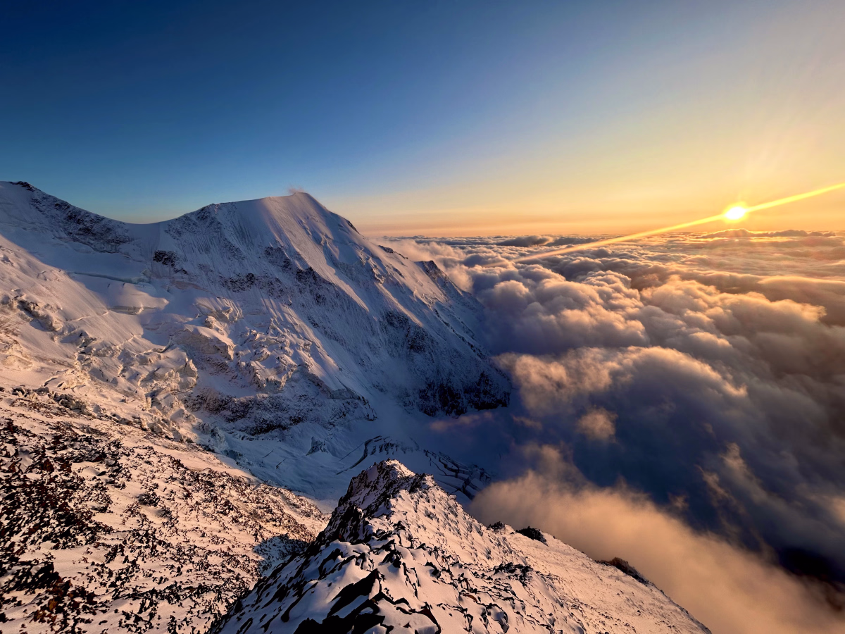 Du Mont Rose au Mont Blanc, l'alpinisme sur le toit de l'Europe