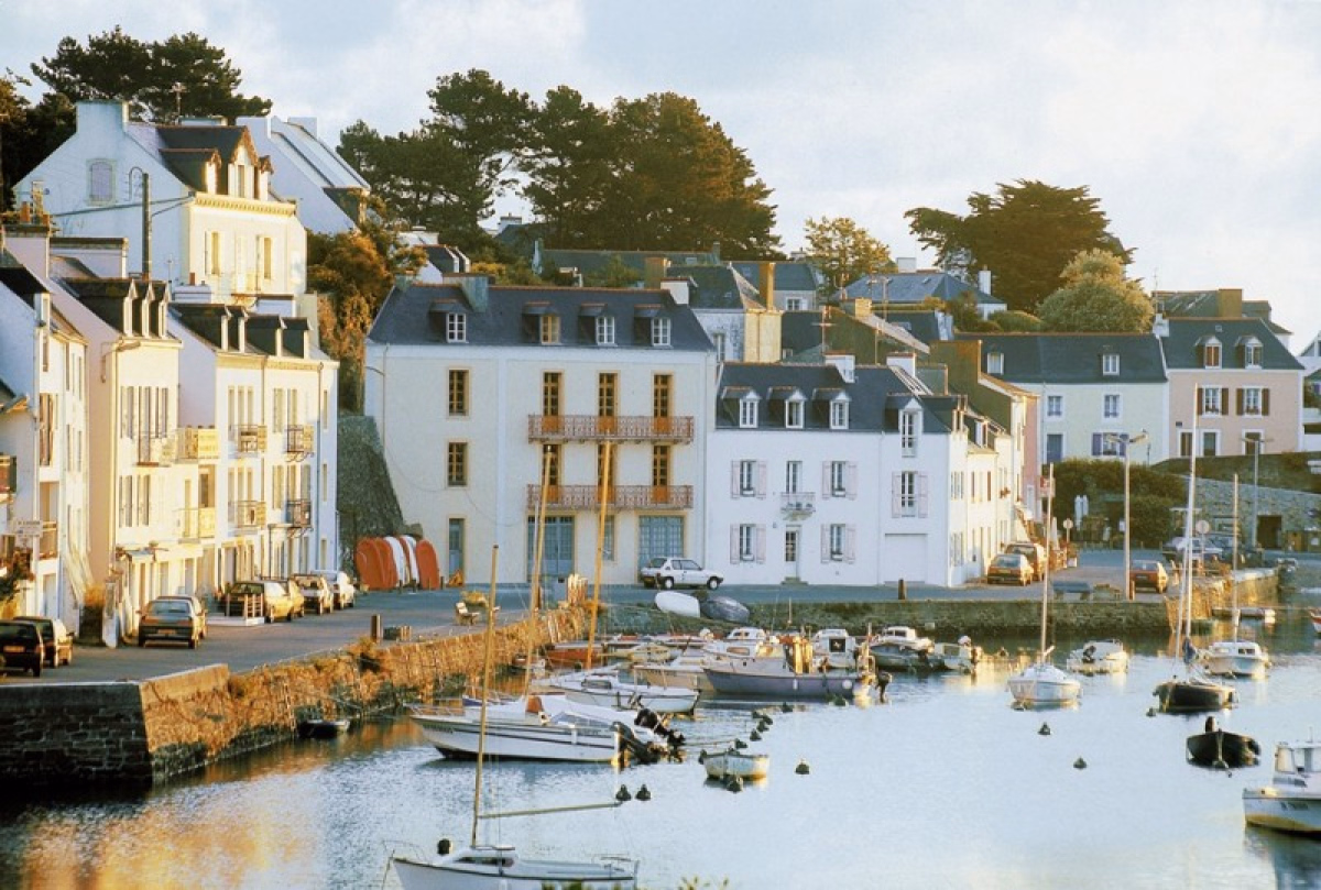 Randonnée immersive sur le sentier côtier de Belle-Île-en-Mer