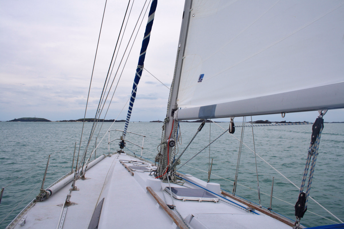 Week-end voile dans la Manche : du Mont Saint-Michel vers Jersey