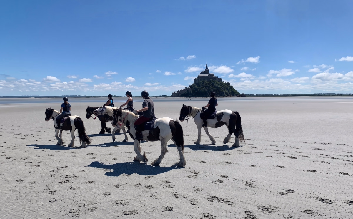 Voyage à cheval - Long break à cheval au Mont-Saint-Michel