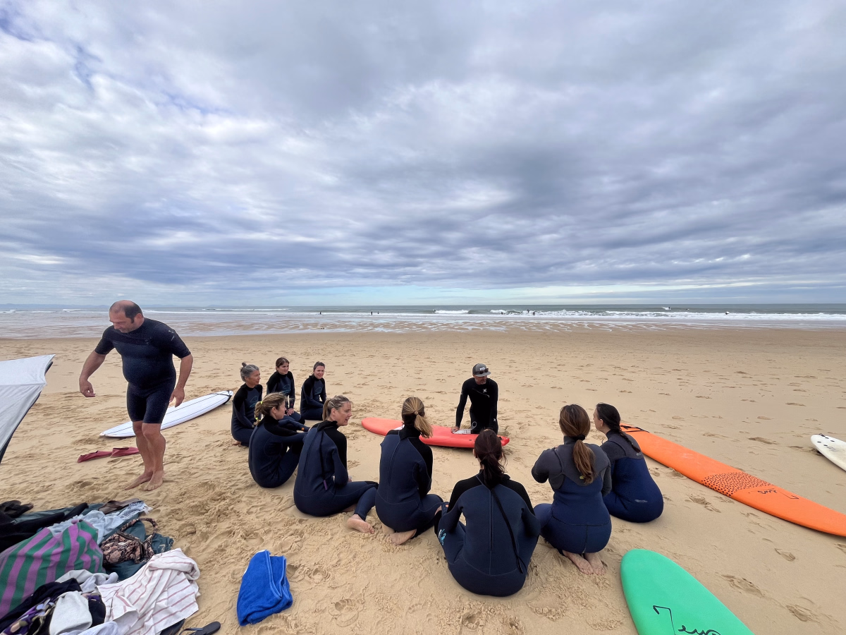 Séjour surf dans les Landes entre forêt, villa et océan