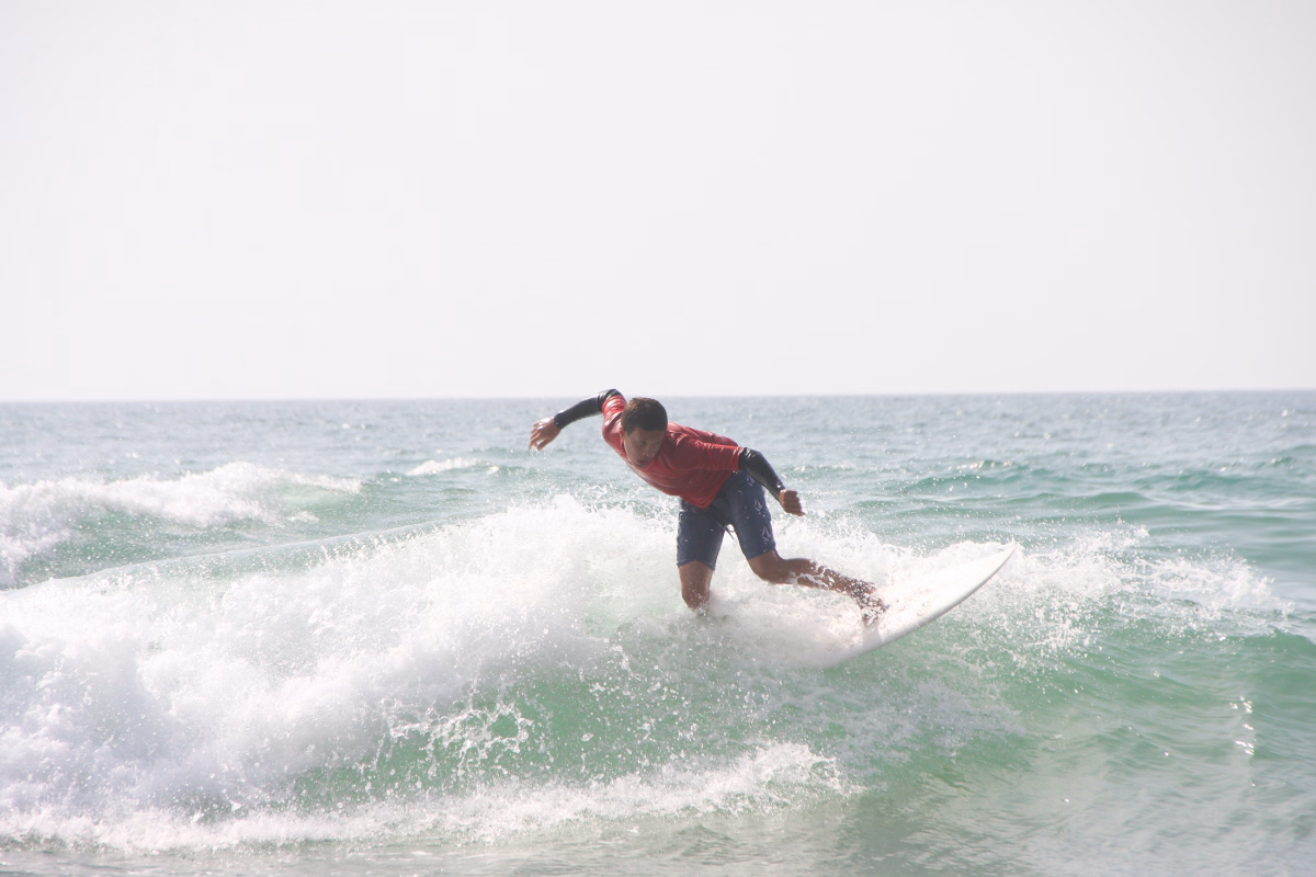Surfcamp à Léon : un séjour authentique en plein nature