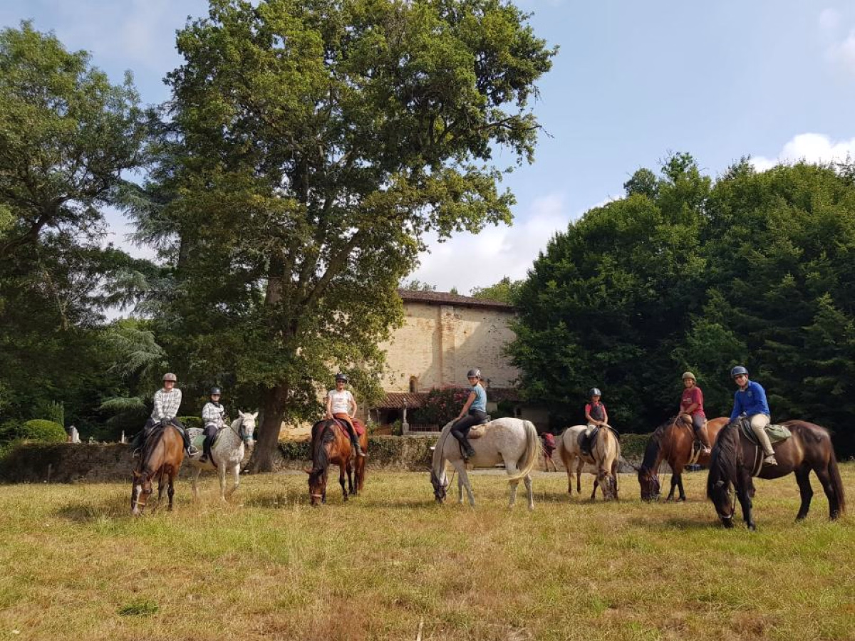 Voyage à cheval - Échappée équestre en Gascogne sur les traces de Compostelle
