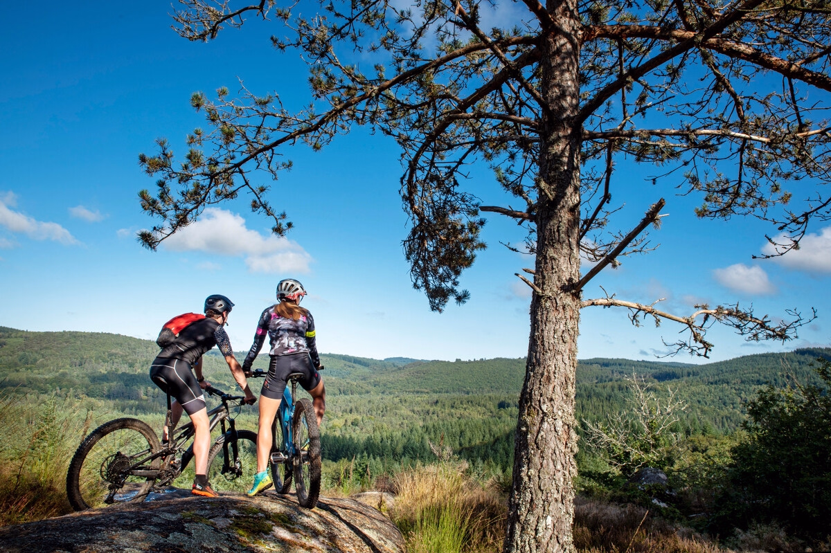 Voyage à vélo - Escapade VTT sur les sentiers de Haute-Corrèze