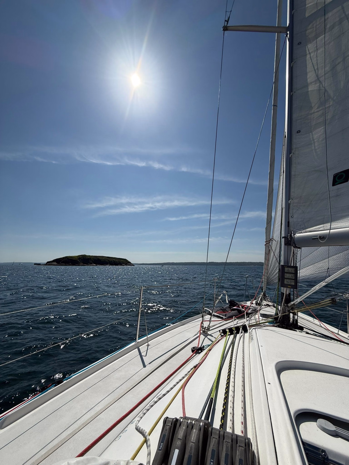 Découverte et perfectionnement voile croisière en mer d'Iroise
