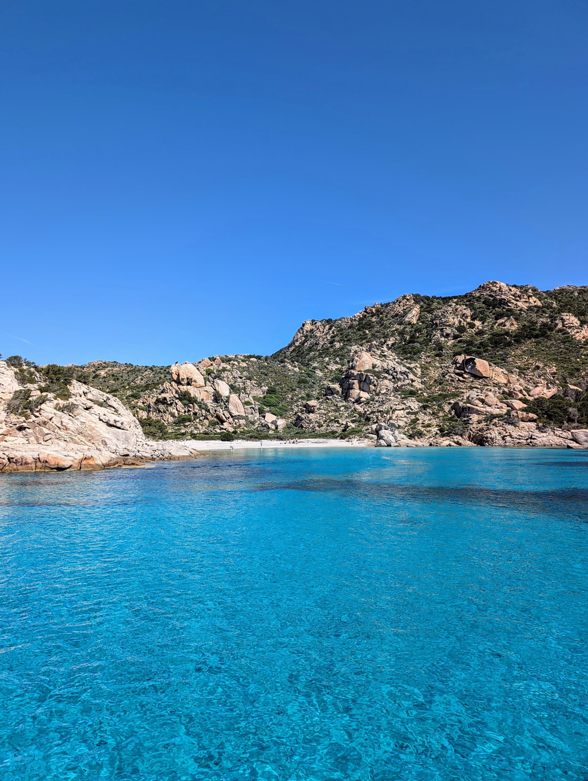 Evasion en voilier 4 jours : Corse, Lavezzi et Maddalena