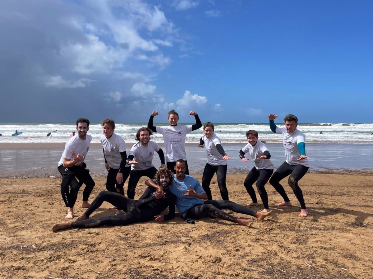 Taghazout Surf Vibes : une semaine entre vagues, soleil et partage