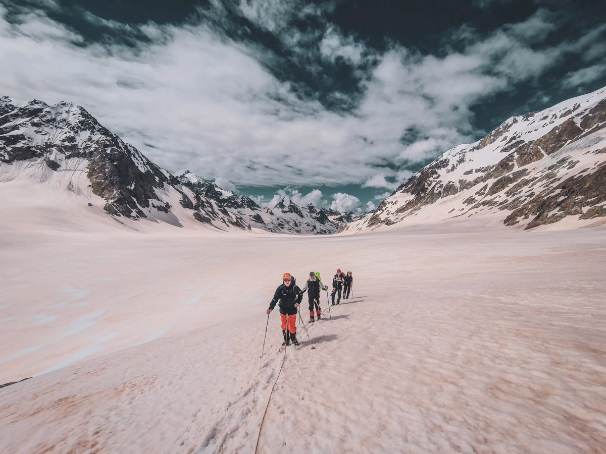 Voyage en Haute Montagne - La Traversée Chamonix-Zermatt par les glaciers