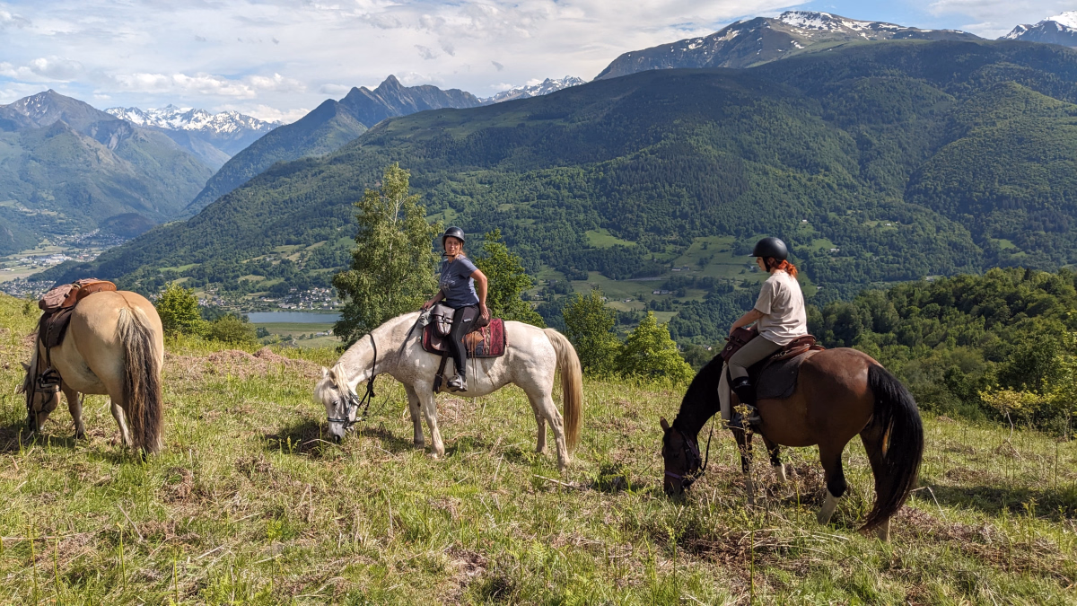 Voyage à cheval - À cheval dans le Val d\'Azun : initiation douce en montagne