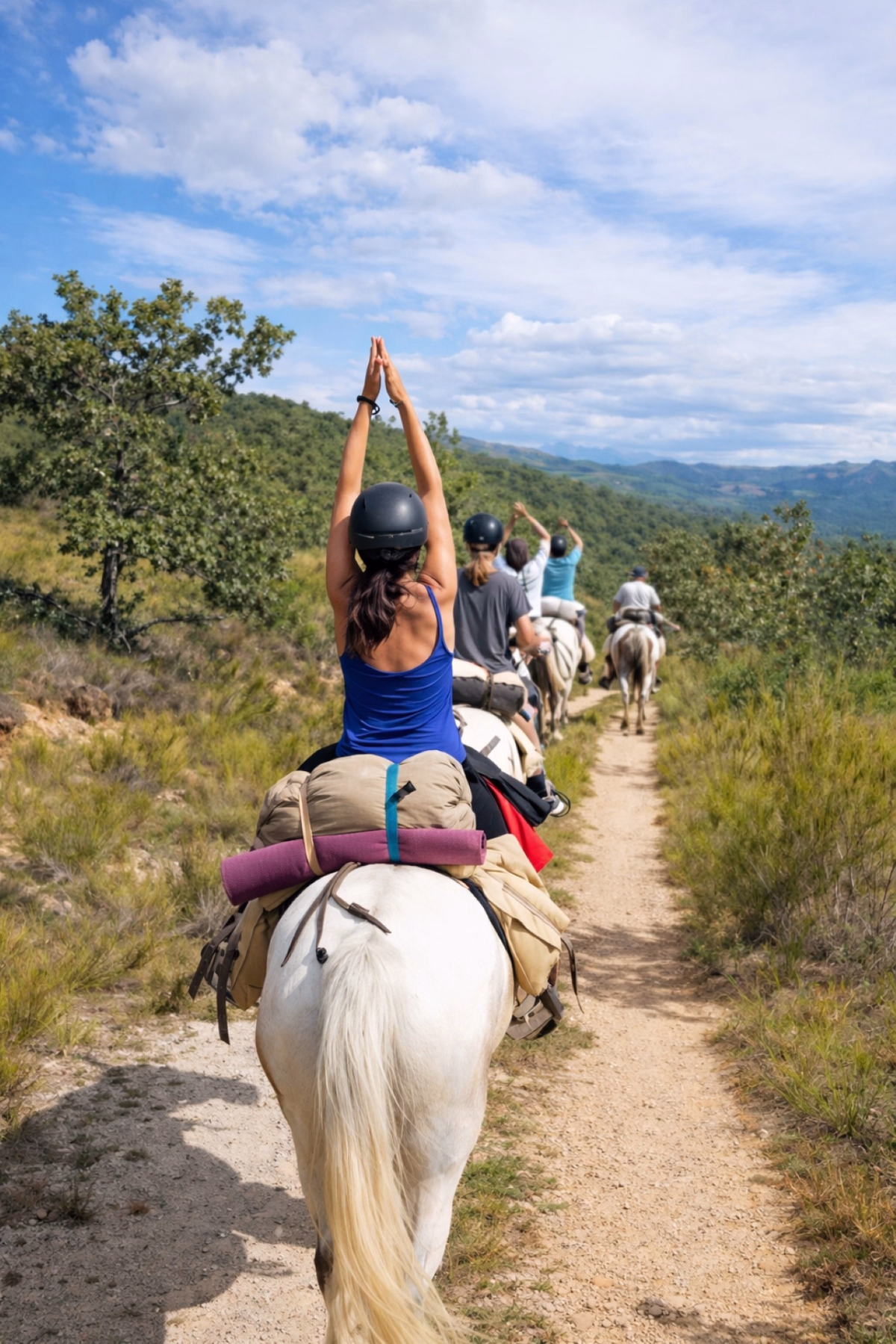 Voyage à cheval - Rando cheval et yoga dans les Hautes-Alpes