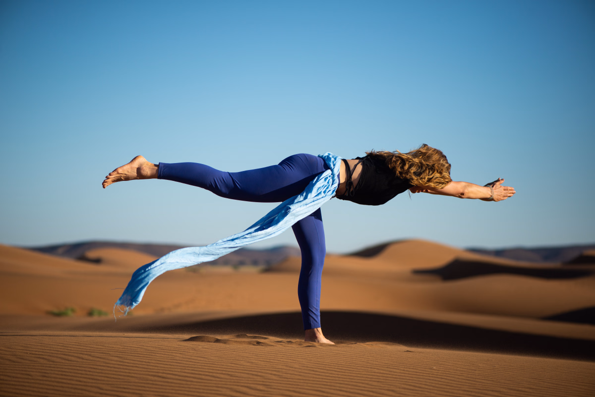Entre Ciel et Désert : Yoga et Trek au Sahara marocain