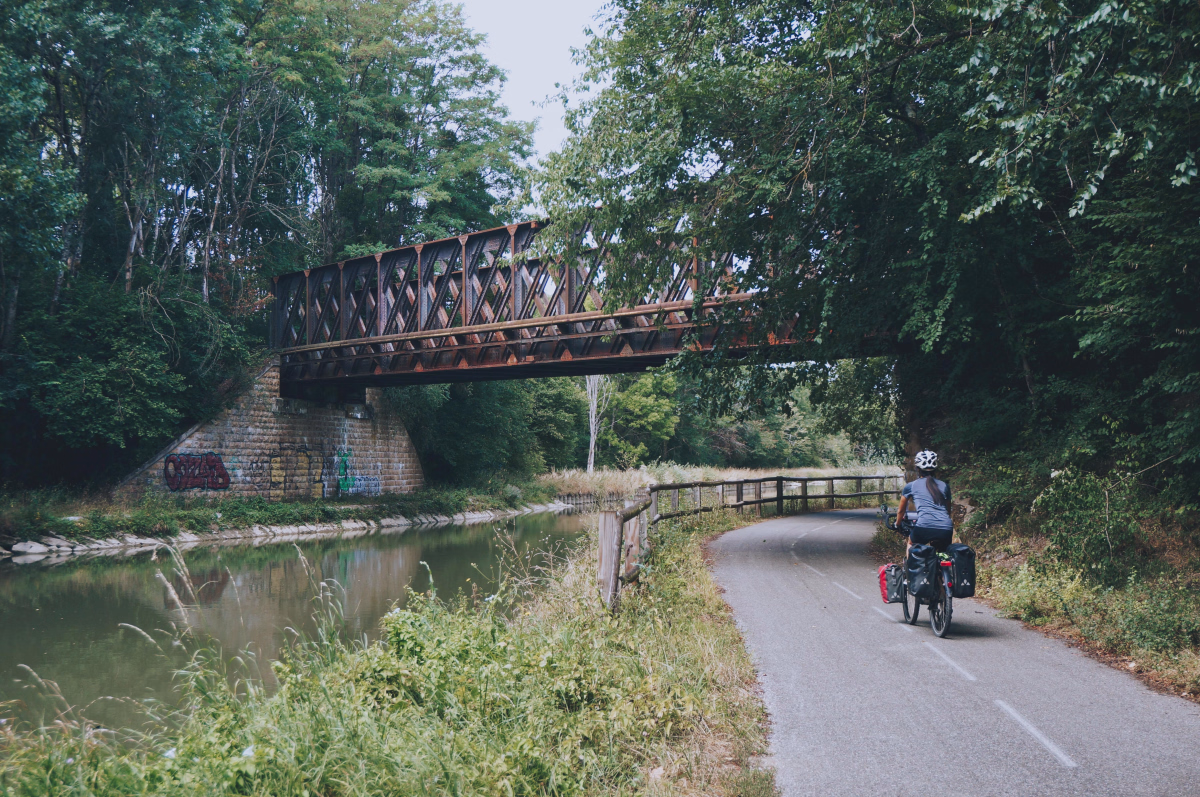 Voyage à vélo - Le tour de Bourgogne à vélo, au fil des canaux