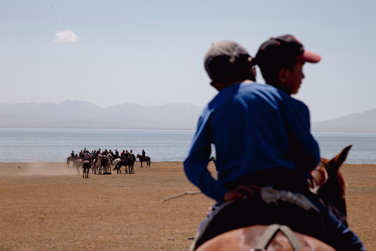 Voyage à cheval - Chevauchée nomade au Kirghizistan entre lacs et hauts plateaux