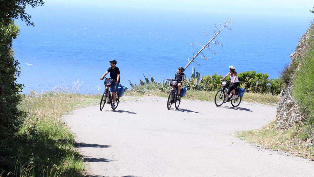 Traversée cycliste de Bastia à Ajaccio par la côte ouest