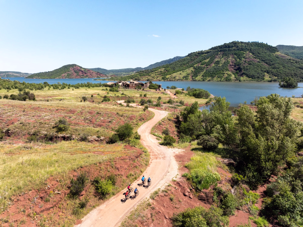 Voyage à vélo - Itinérance gravel de Millau au Lac du Salagou