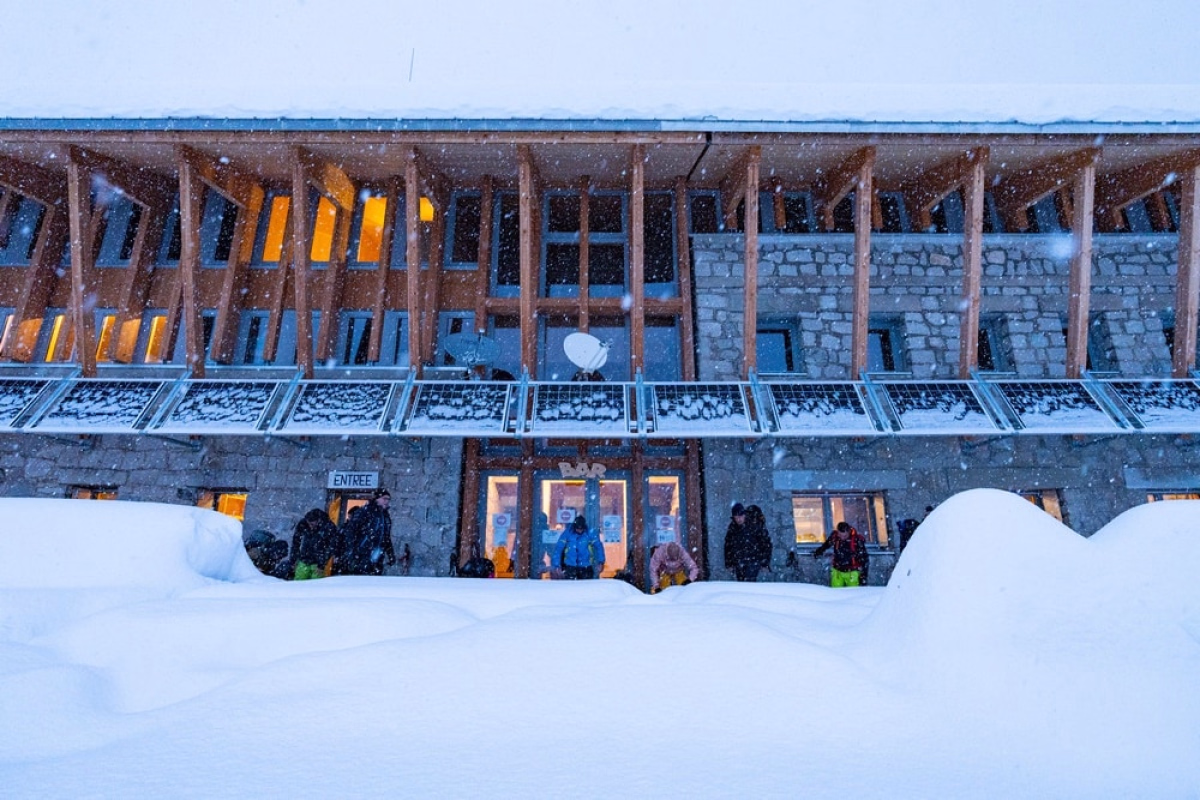 Immersion en raquettes pour un Nouvel An dans le refuge du Wallon